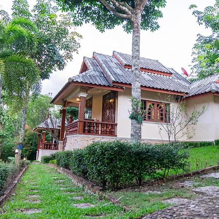Mont Goei Pai Hotel Buitenkant foto