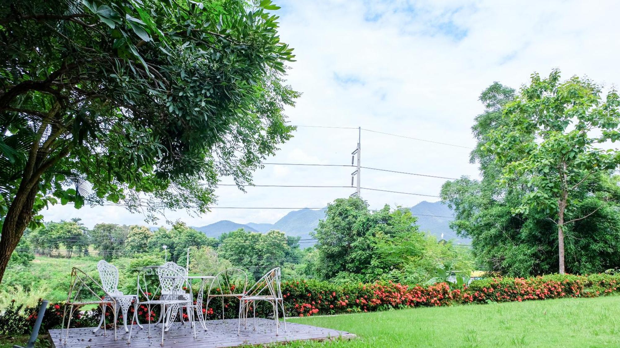 Mont Goei Pai Hotel Buitenkant foto