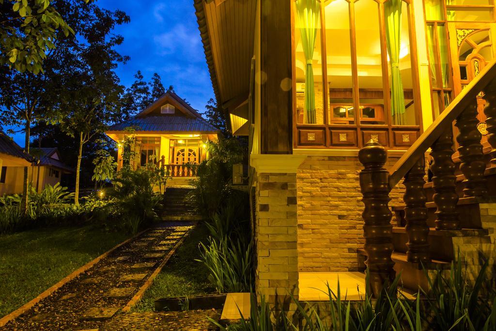 Mont Goei Pai Hotel Buitenkant foto
