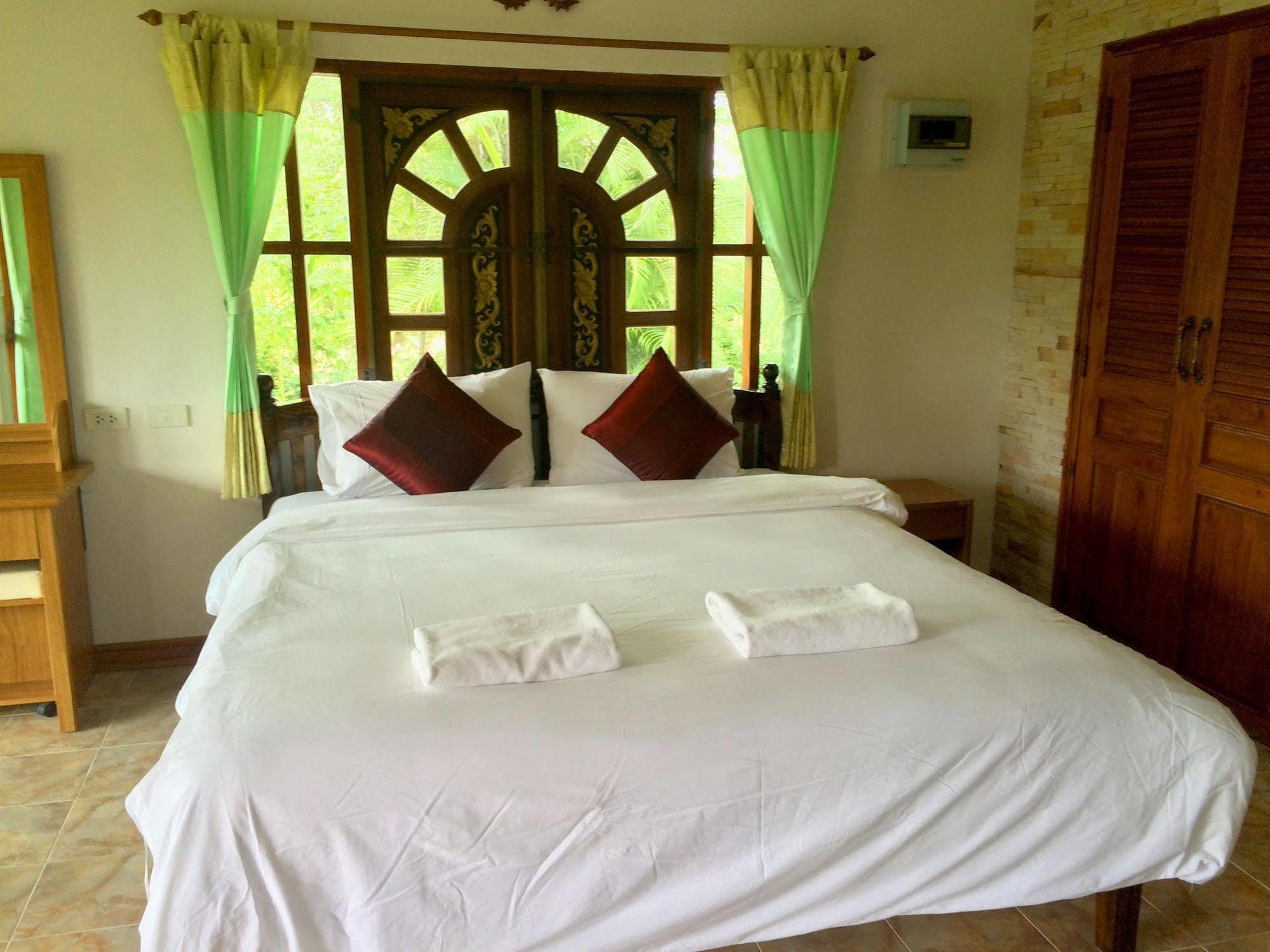 Mont Goei Pai Hotel Buitenkant foto