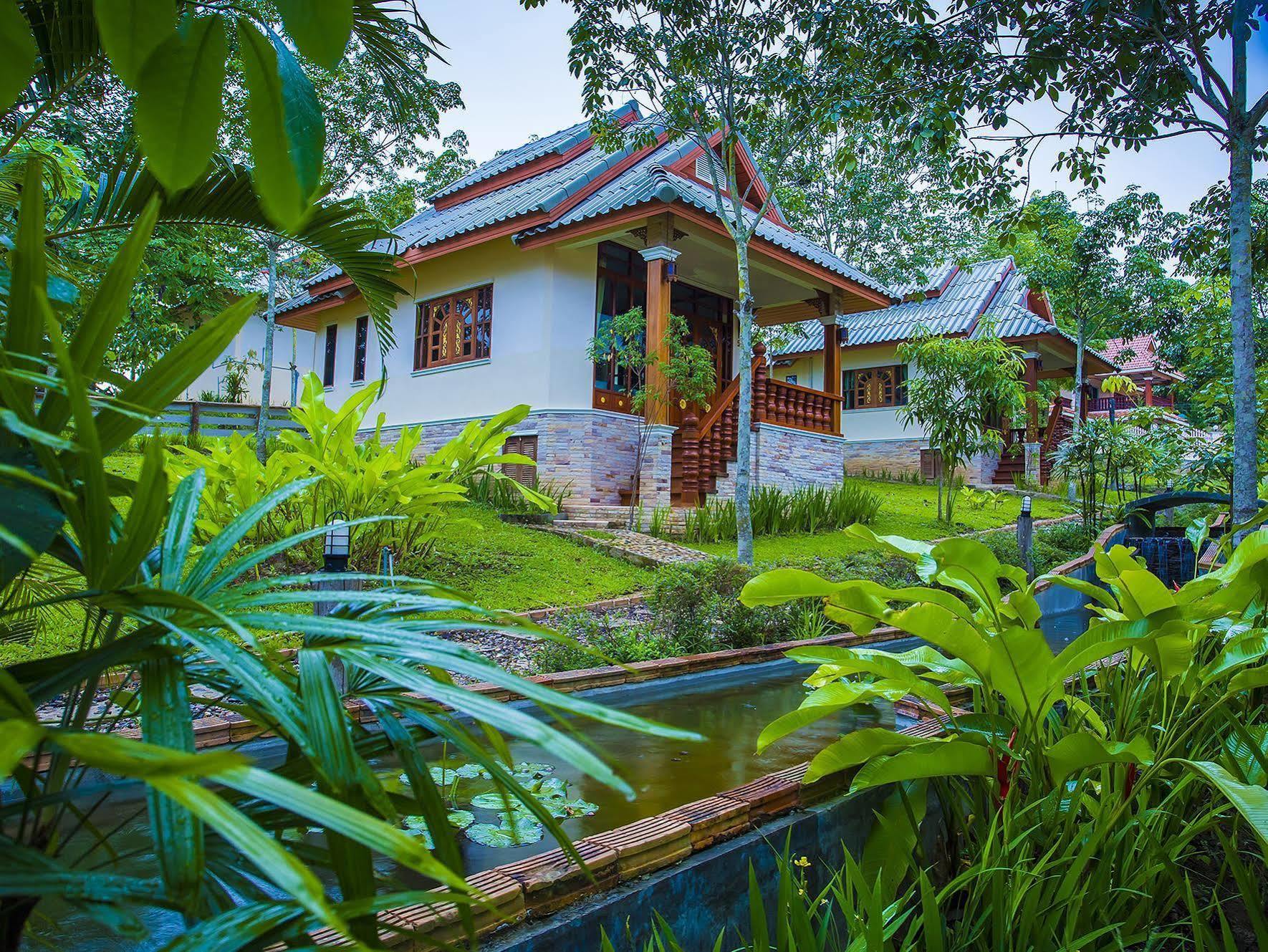 Mont Goei Pai Hotel Buitenkant foto