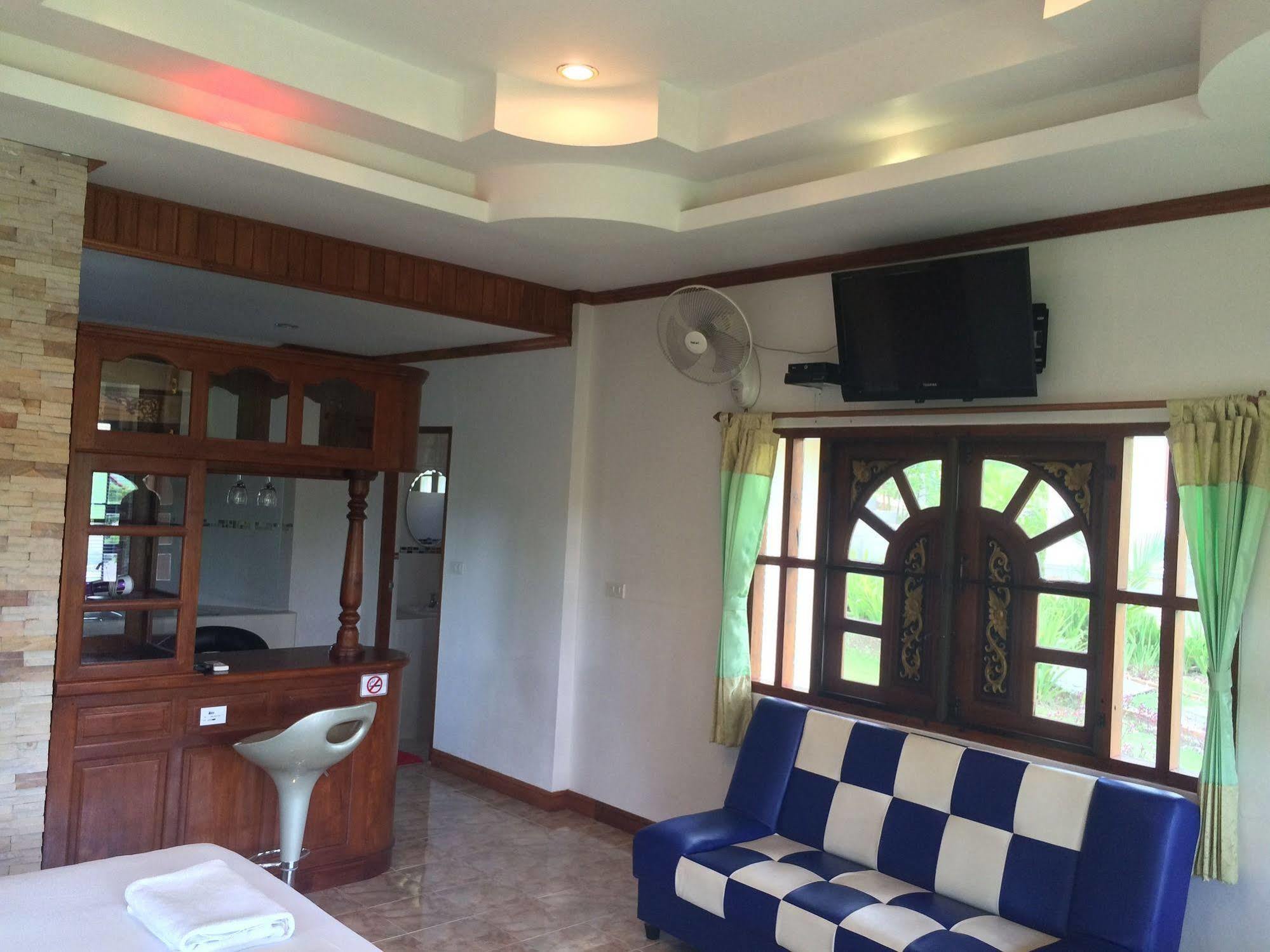 Mont Goei Pai Hotel Buitenkant foto